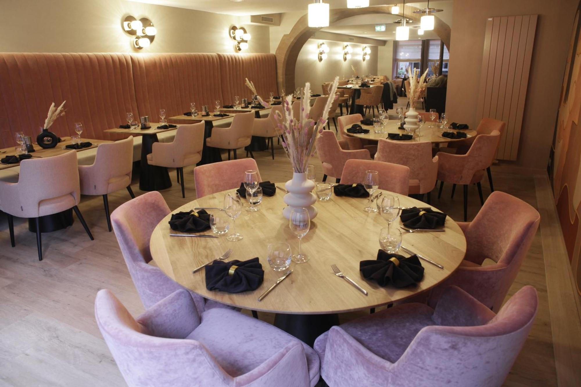 Hotel-Restaurant St-Christophe ベルフォール エクステリア 写真